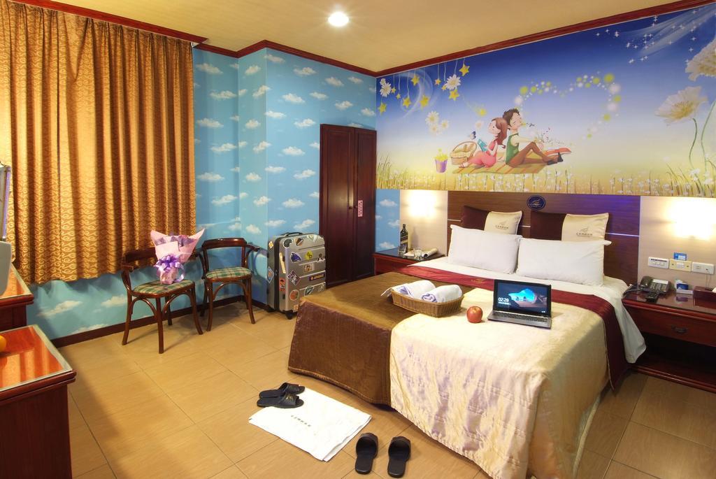 Golden Swallow Hotel Hsinchu stad Rum bild